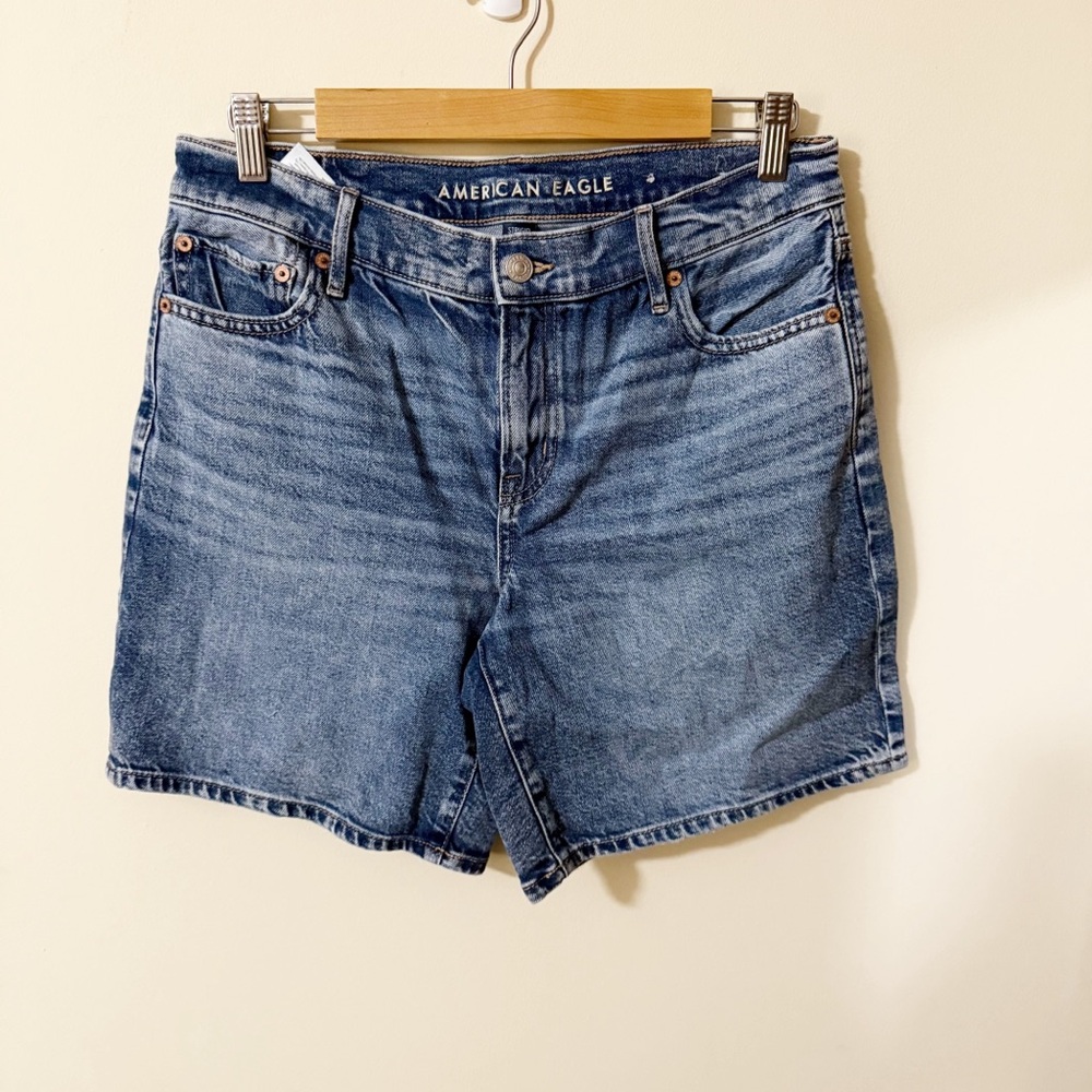NWT American Eagle Perfect Bermuda Short Womens Size 4 Summer Vacation